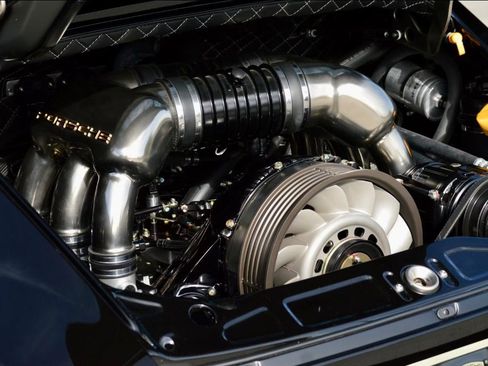 Used 1992 Porsche 911 Targa RWD image 4