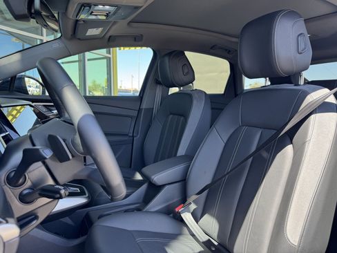 Used 2023 Audi Q4 e-tron Premium Plus w/ Premium Plus image 36