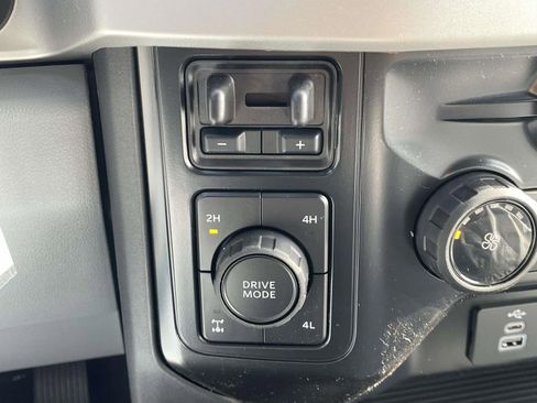 New 2026 Ford F250 XLT w/ FX4 Off-Road Package image 14