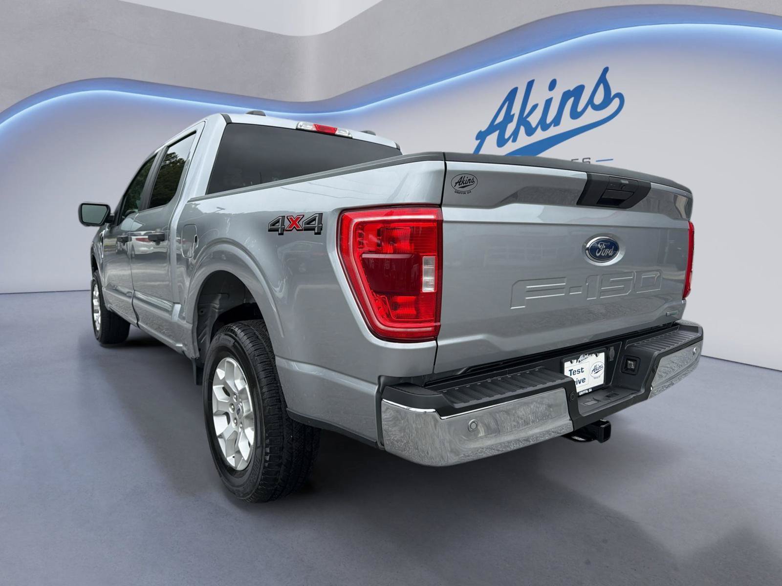 Used 2023 Ford F150 XLT AWD/4WD image 6