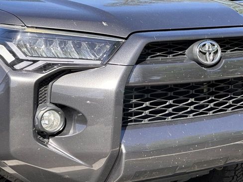 Used 2017 Toyota 4Runner SR5 image 2