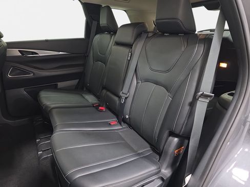 Certified 2023 INFINITI QX60 Luxe w/ Vision Package AWD/4WD image 11