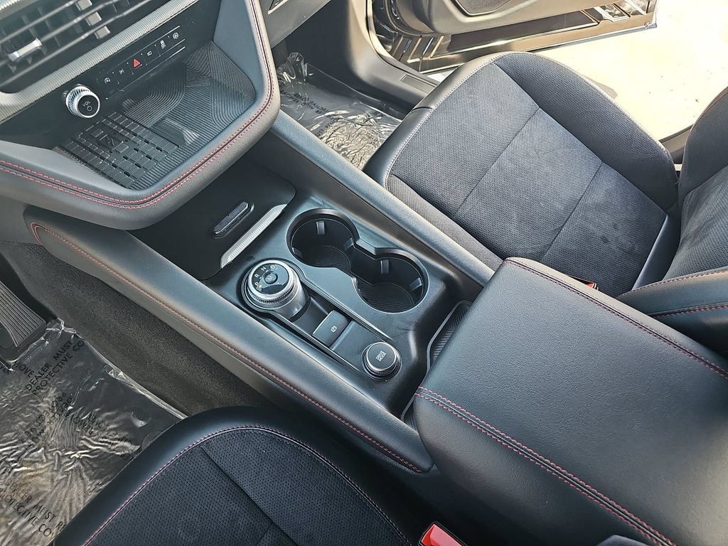 Used 2025 Ford Explorer ST w/ Sun And Sound Package AWD/4WD image 27