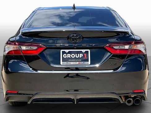 Used 2023 Toyota Camry SE FWD image 5