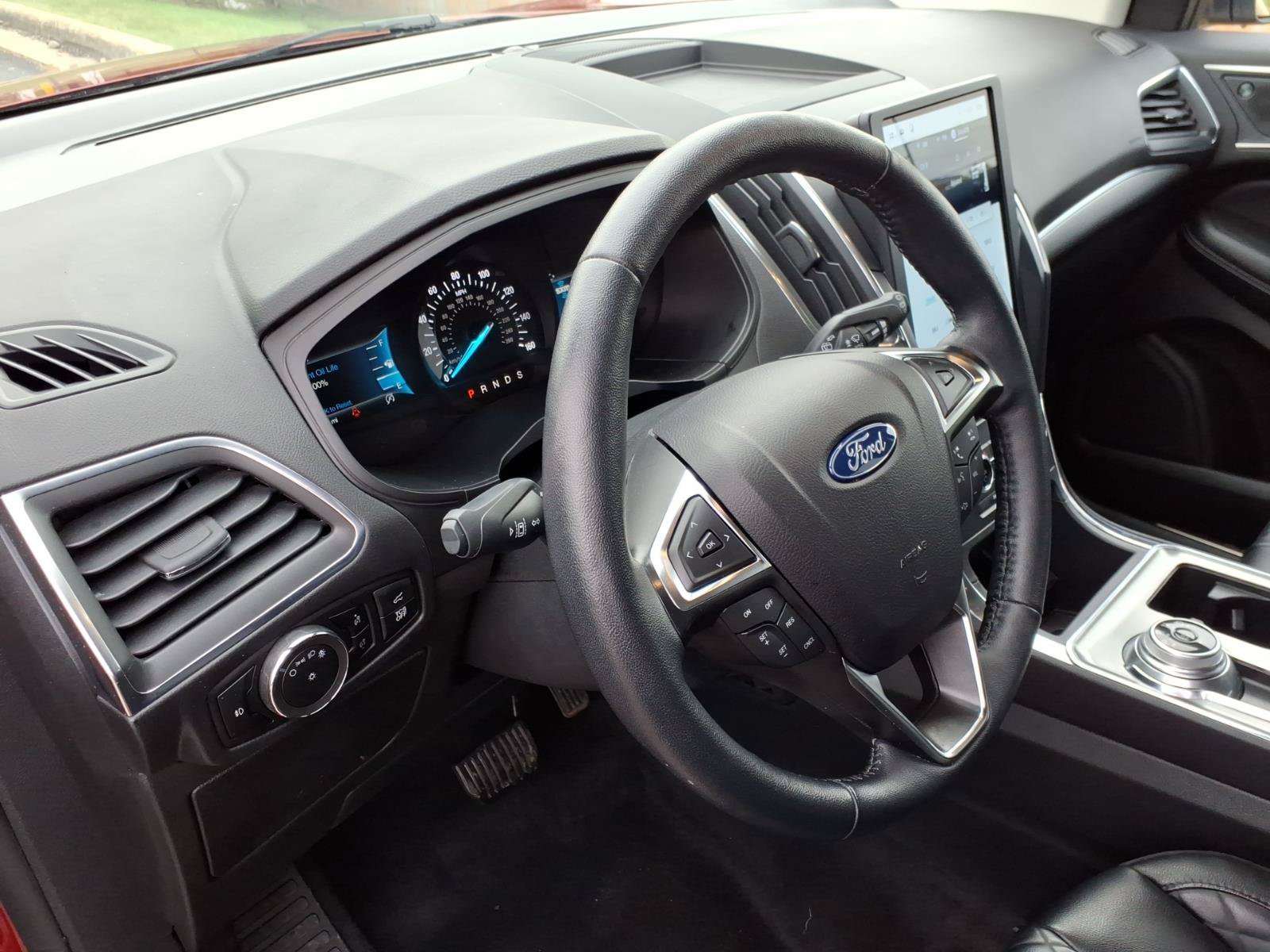 Certified 2024 Ford Edge Titanium AWD/4WD image 17