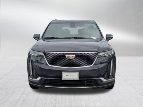 Used 2025 Cadillac XT6 Premium Luxury image 9