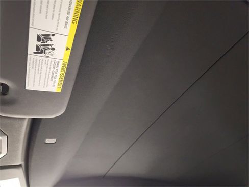 Used 2024 BMW M4 xDrive Competition w/ Executive Package image 25