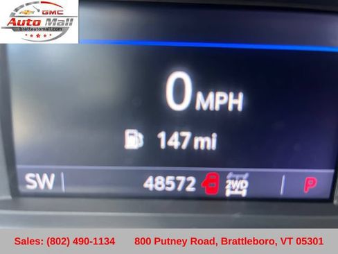 Used 2022 Chevrolet Silverado 1500 LT AWD/4WD image 17