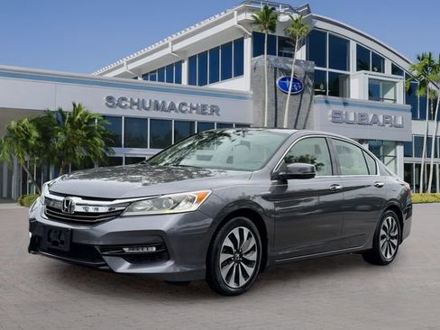 Used 2017 Honda Accord Hybrid Sedan image 3