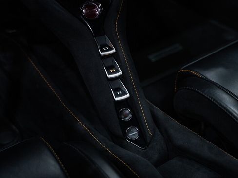Used 2019 McLaren 720S Performance RWD image 45