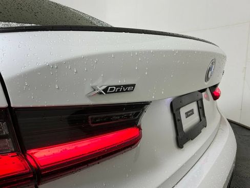Certified 2025 BMW 330i xDrive Sedan w/ M Sport Package AWD/4WD image 31