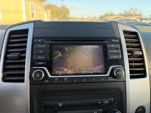 Used 2018 Nissan Frontier S image 17