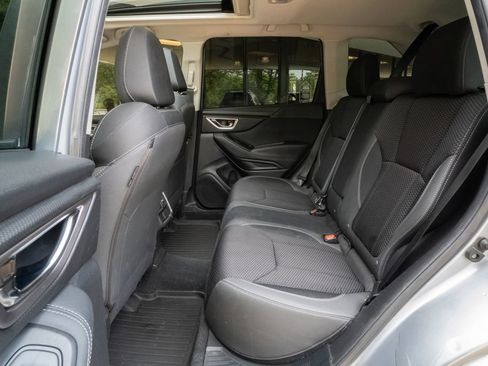 Used 2022 Subaru Forester Premium AWD/4WD image 16