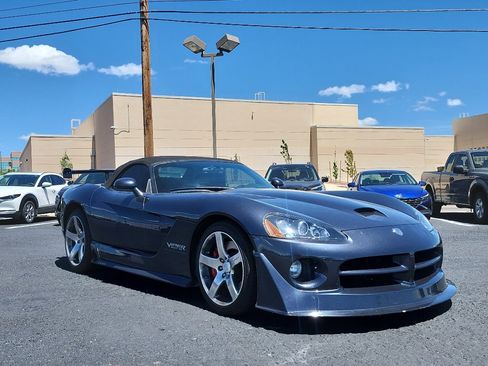 Used 2006 Dodge Viper SRT-10 RWD image 3