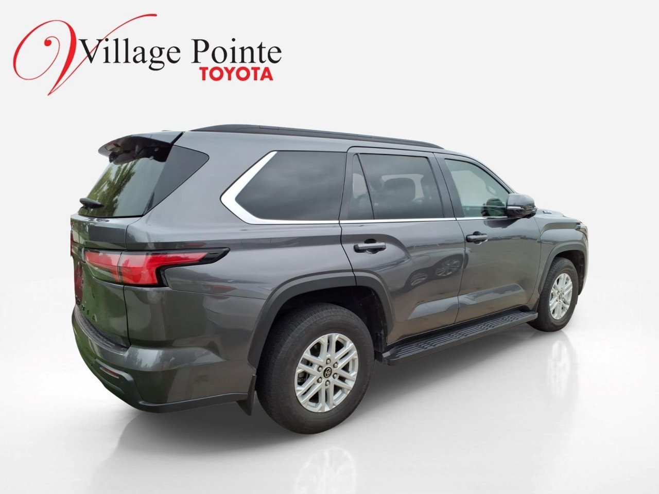 Used 2023 Toyota Sequoia SR5 w/ SR5 Premium Package RWD image 4