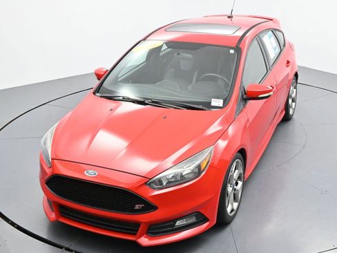 Used 2016 Ford Focus ST FWD image 35