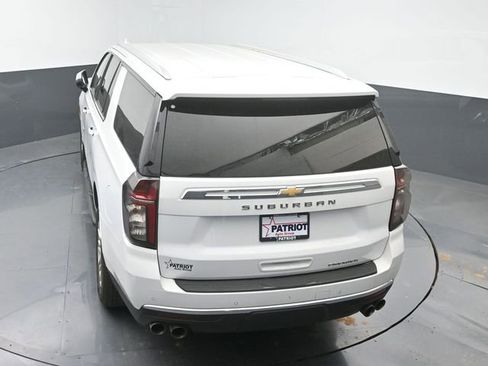 Used 2023 Chevrolet Suburban Premier RWD image 33
