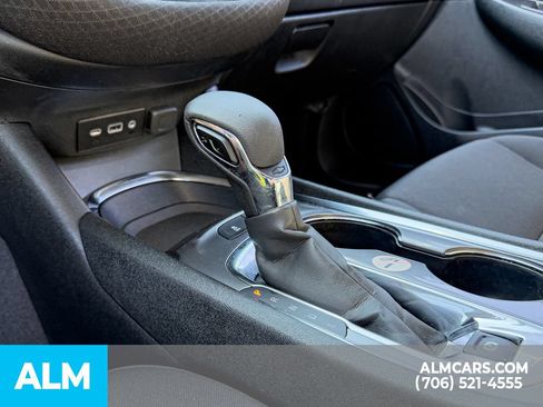 Used 2024 Chevrolet Malibu LT FWD image 22