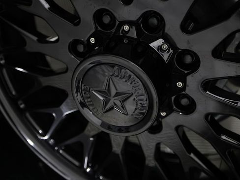 Used 2026 GMC Sierra 2500 AT4X image 53