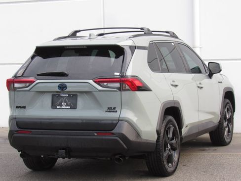 Used 2021 Toyota RAV4 XLE Premium AWD/4WD image 6