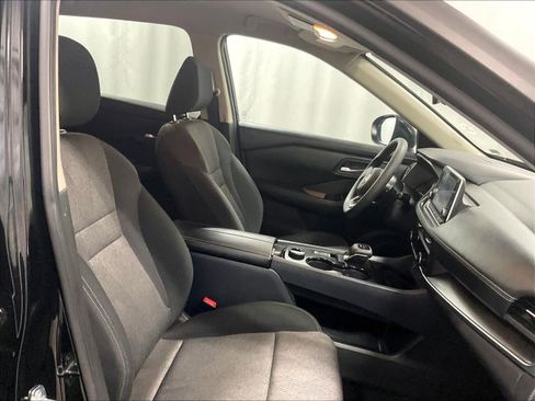 Certified 2024 Nissan Rogue SV image 11