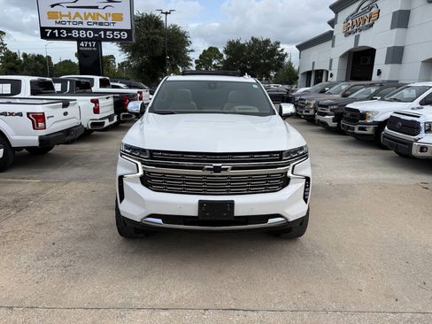 Used 2021 Chevrolet Suburban Premier AWD/4WD image 43