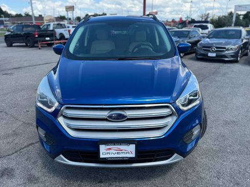 Used 2019 Ford Escape SEL image 9
