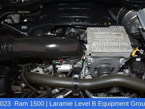 Used 2023 RAM 1500 Laramie AWD/4WD image 7