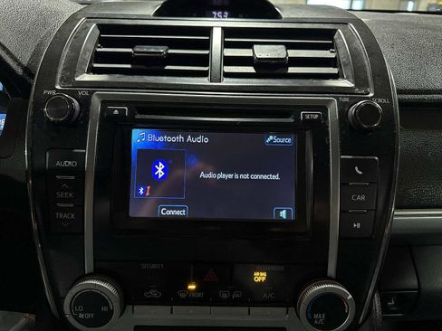 Used 2012 Toyota Camry SE image 19