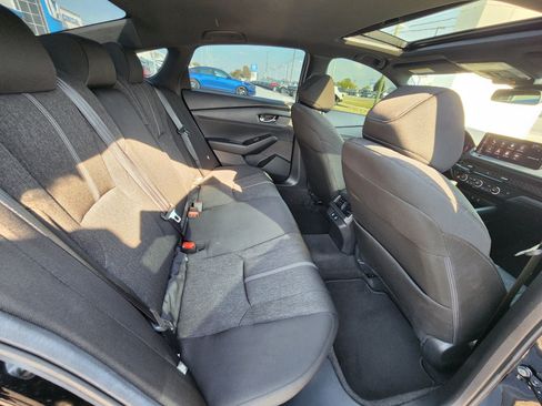 Used 2025 Honda Accord Sport image 13