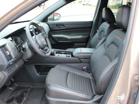 Certified 2024 Nissan Pathfinder Rock Creek AWD/4WD image 14