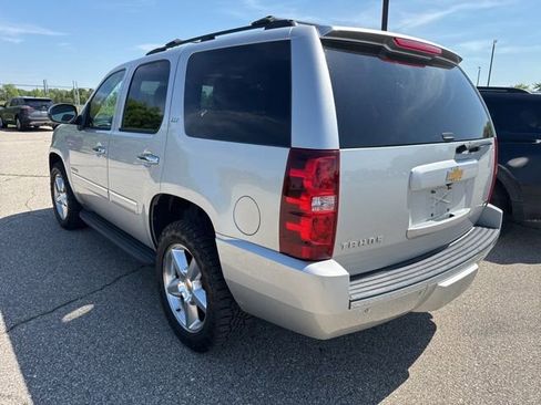 Used 2011 Chevrolet Tahoe LTZ AWD/4WD image 5