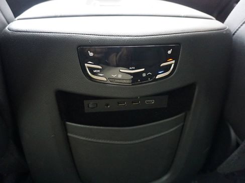 Used 2019 Cadillac Escalade Premium Luxury w/ LPO, Radiant Package image 17