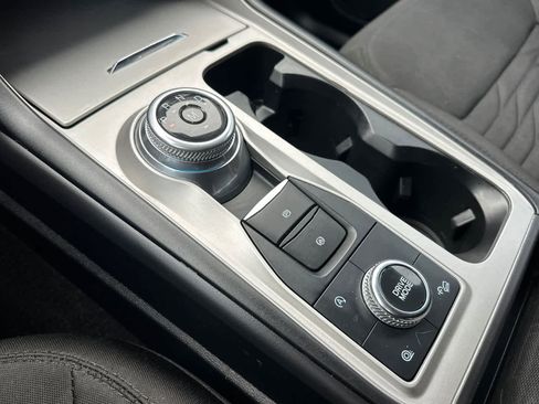 Certified 2021 Ford Explorer XLT w/ Class III Trailer Tow Package image 22