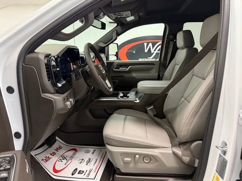 New 2025 GMC Sierra 2500 SLT w/ SLT Premium Package image 11
