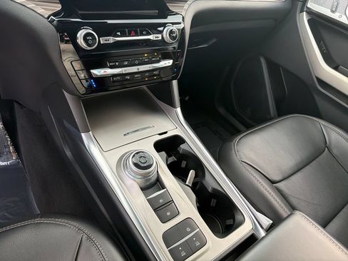 Used 2022 Ford Explorer Limited w/ Equipment Group 301A RWD image 30