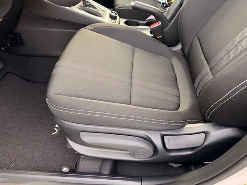 Certified 2026 Hyundai Venue SEL FWD image 7