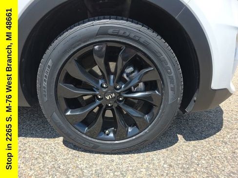 Used 2020 Kia Sorento S AWD/4WD image 6
