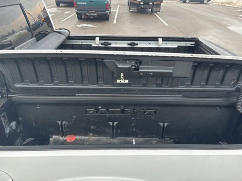 Used 2018 RAM 1500 Limited image 35