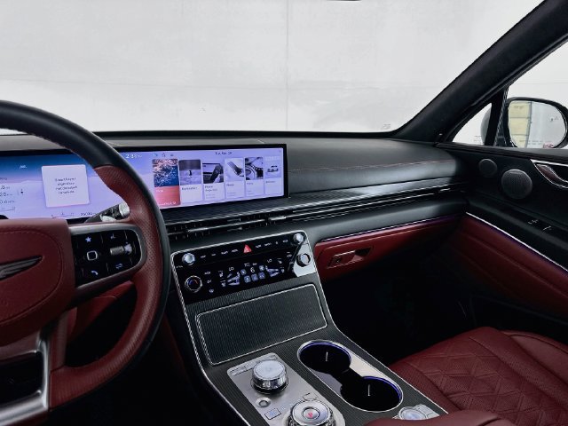 Used 2025 Genesis GV80 3.5T AWD/4WD image 25