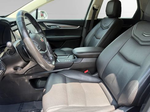 Used 2019 Cadillac XT5 Luxury AWD/4WD image 10