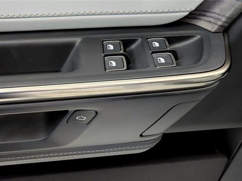 Used 2025 Rivian R1S Adventure image 24