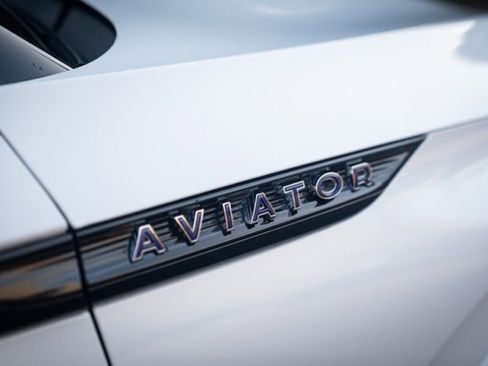 Used 2022 Lincoln Aviator Grand Touring w/ Equipment Group 301A image 20