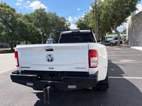 Used 2019 RAM 3500 Big Horn w/ Max Tow Package AWD/4WD image 11