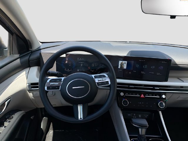 New 2026 Hyundai Tucson SEL Plus FWD image 22