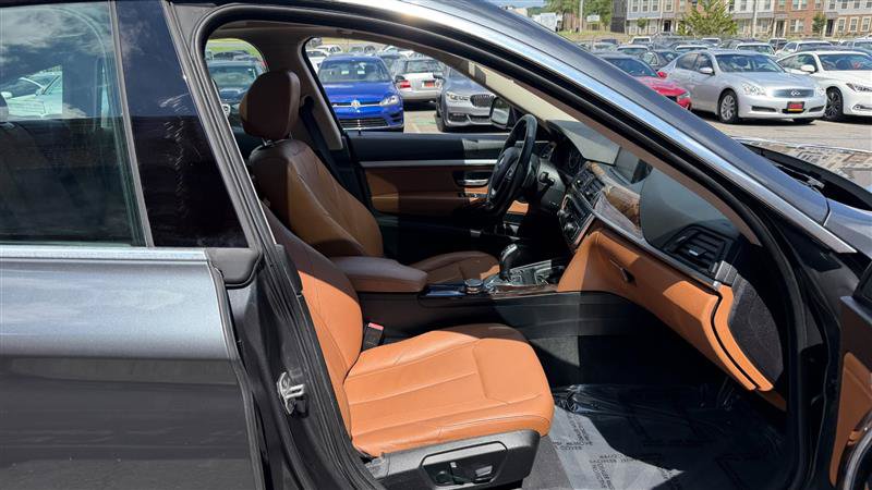 Used 2015 BMW 335i Gran Turismo xDrive AWD/4WD image 16