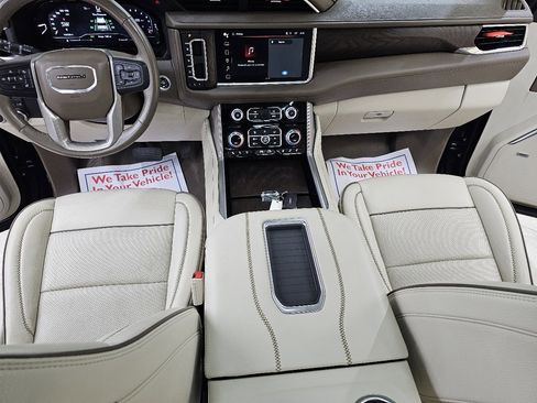 Used 2022 GMC Yukon Denali image 29