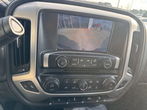 Used 2015 GMC Sierra 2500 SLT w/ Suspension Package, Off-Road image 24