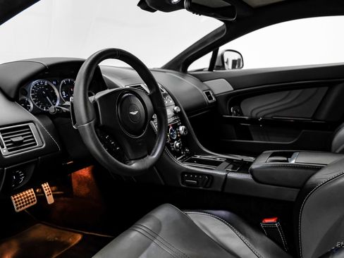 Used 2014 Aston Martin V8 Vantage S RWD image 34