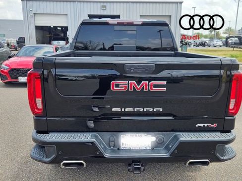 Used 2019 GMC Sierra 1500 AT4 w/ AT4 Premium Package AWD/4WD image 11